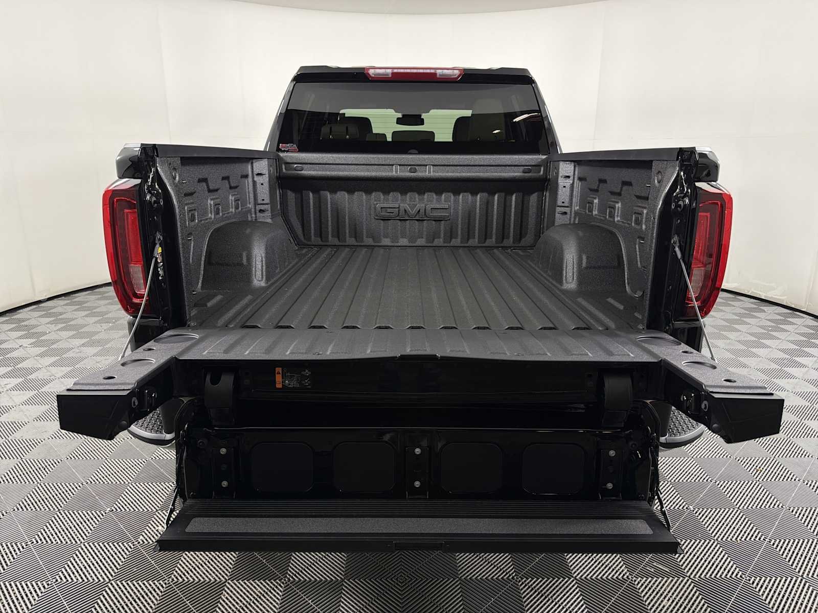 New 2026 Onyx Black GMC SLT image 16