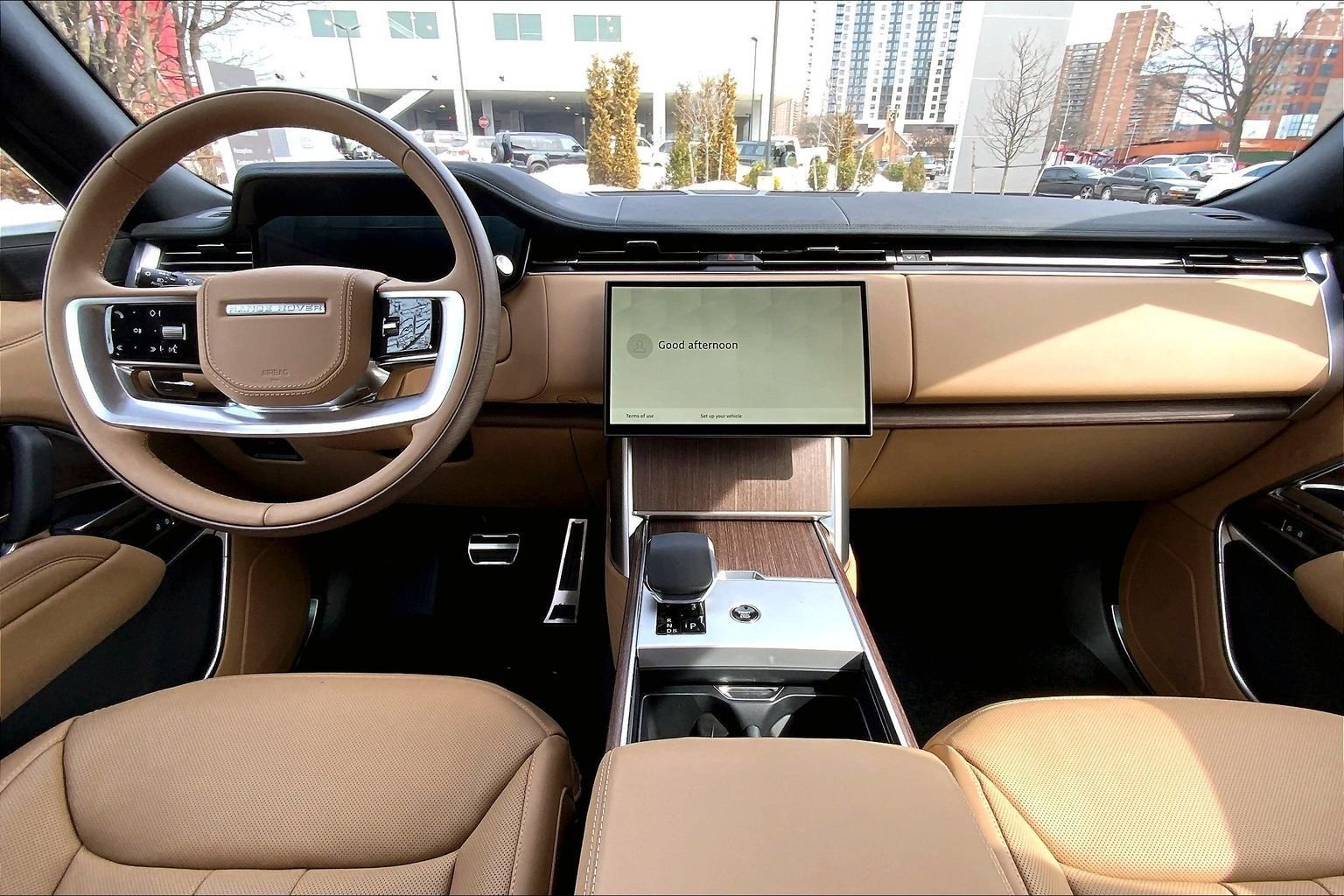 New 2026 Belgravia Green LAND ROVER SE image 5