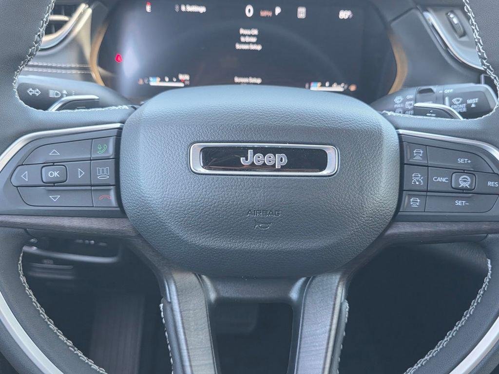 New 2026 Diamond Black Crystal Pearl-Coat Exterior Paint Jeep Limited Reserve image 19