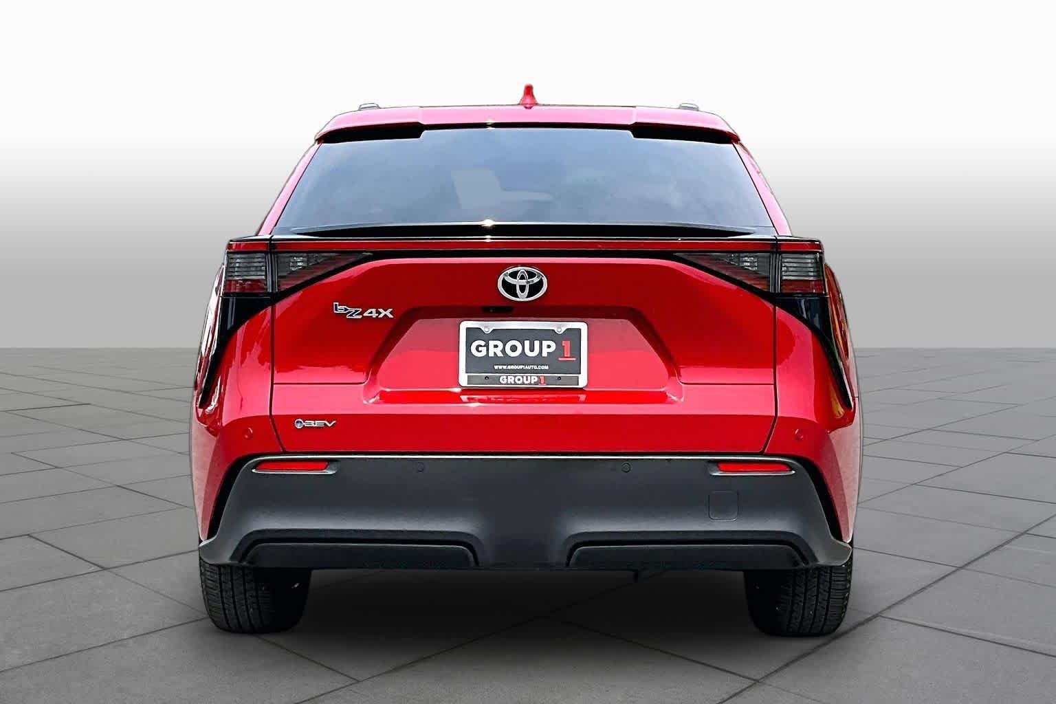 Used 2025 Supersonic Red Toyota XLE image 4