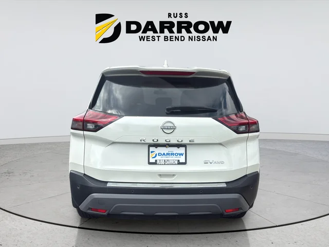 Used 2023 White Nissan SV image 4