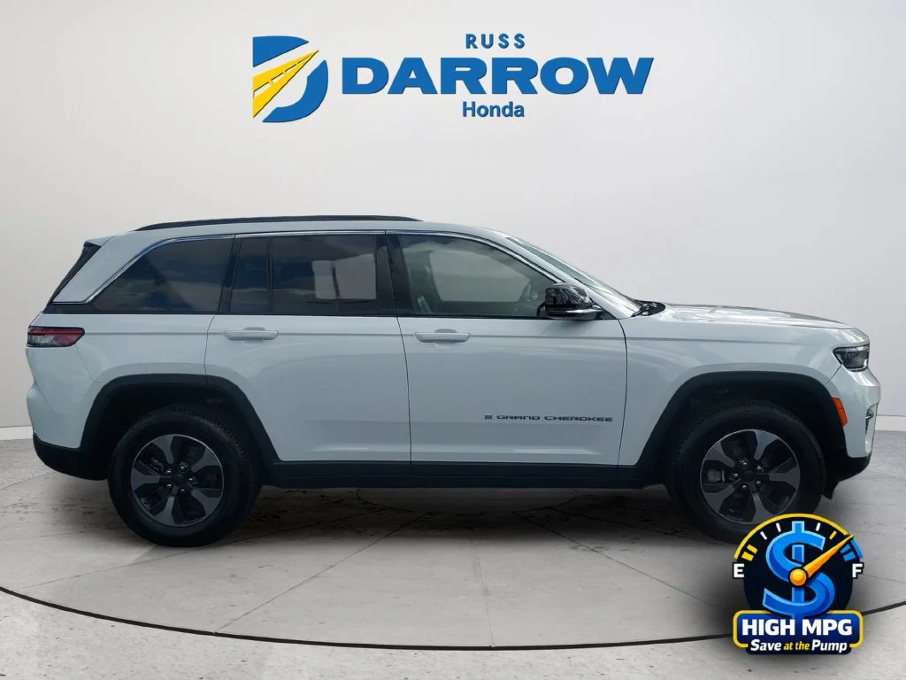 Used 2024 White Jeep 4xe image 6