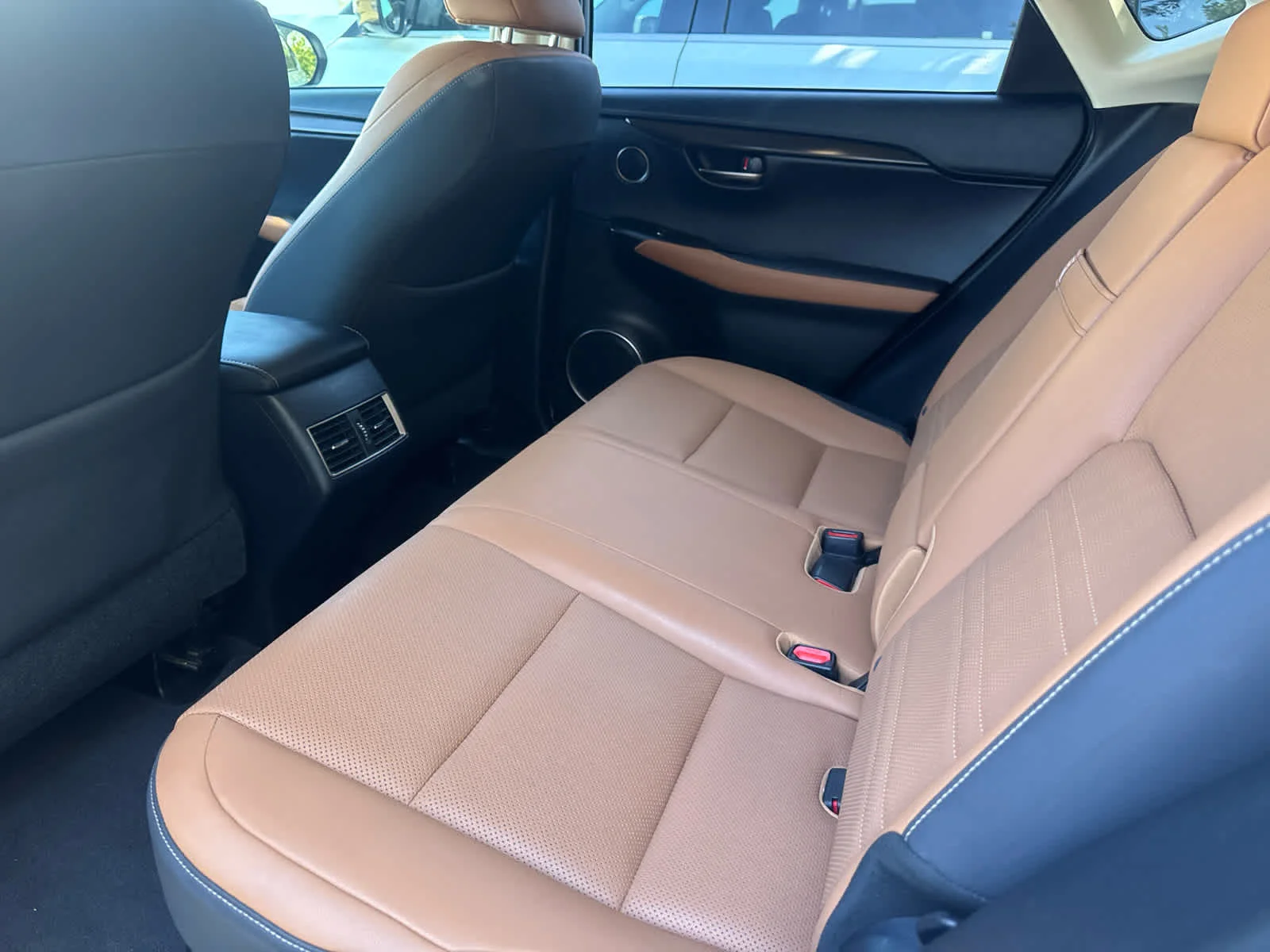 Certified Used 2020 EMINENT WHITE PEARL Lexus  image 17