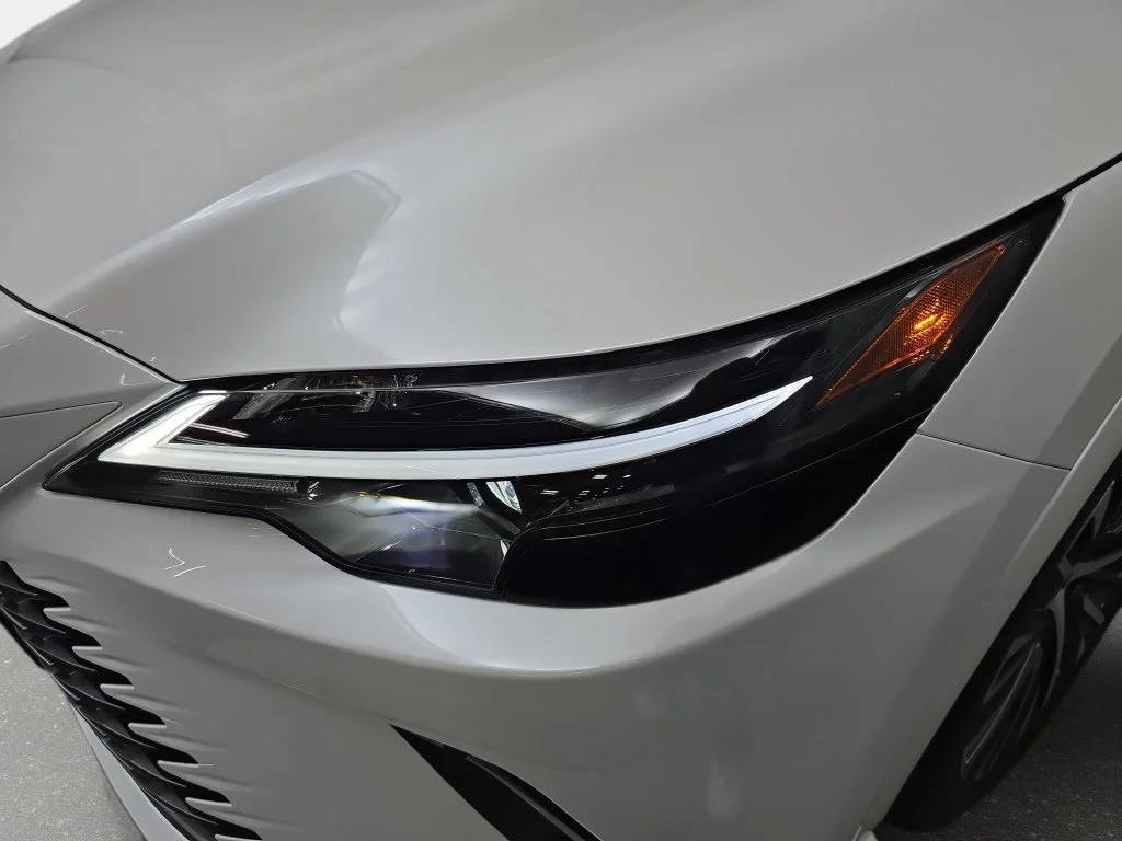 New 2026 Eminent White Pearl Lexus PREMIUM PLUS image 29