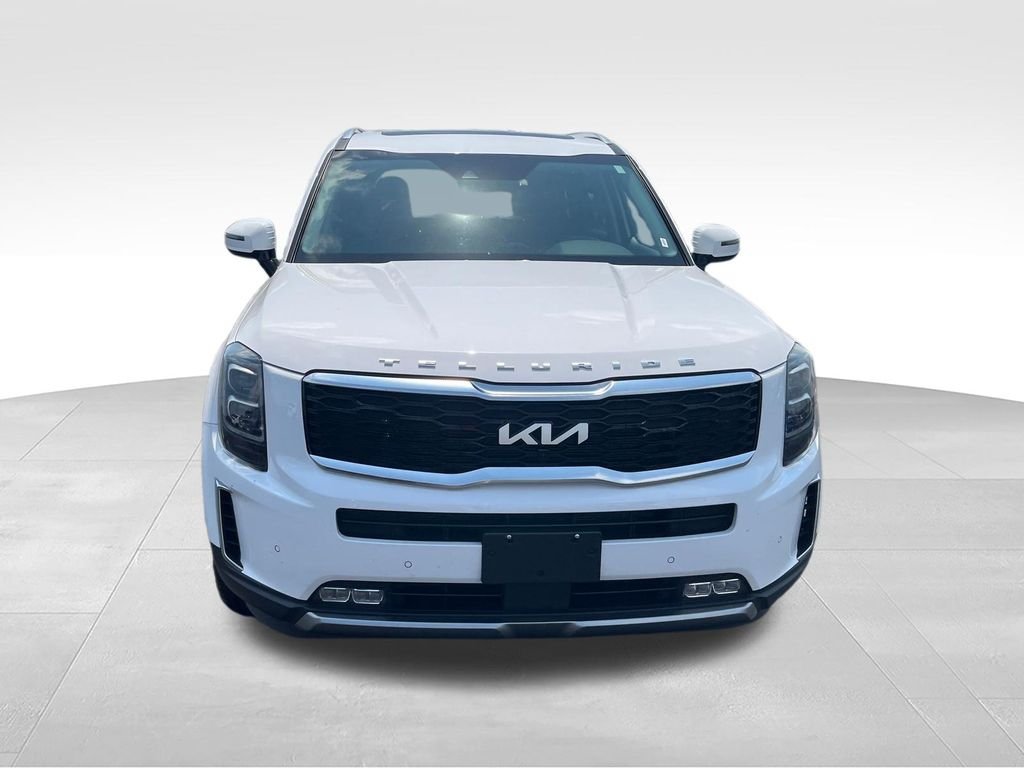 Used 2022 White Kia SX image 8