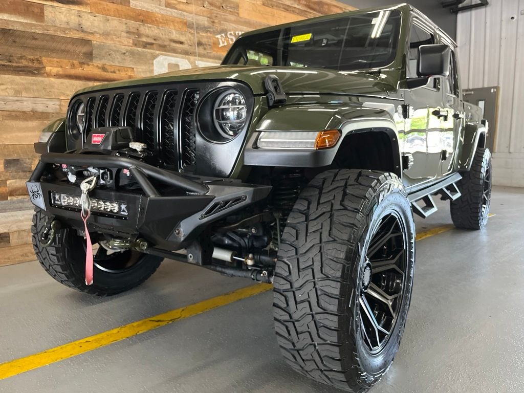 Used 2021 Green Clearcoat Jeep Overland image 14