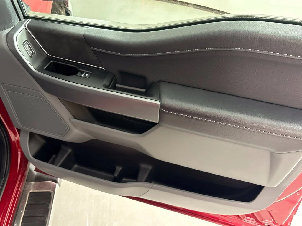 Used 2025 Red Ford XLT image 17