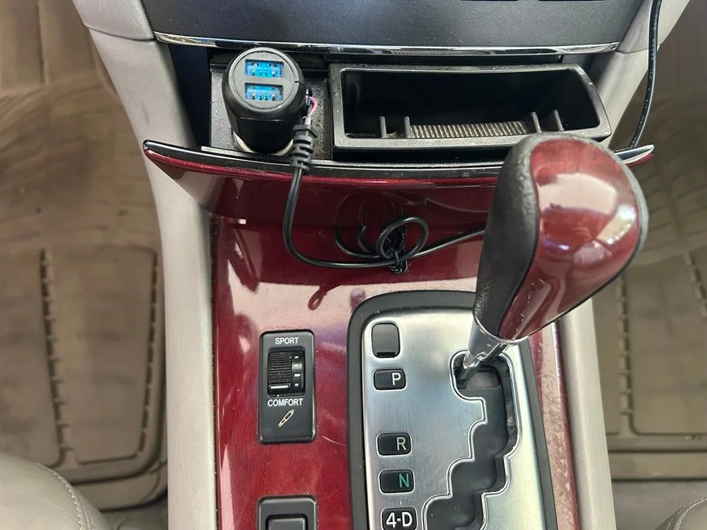 Used 2002  Lexus 300 image 47