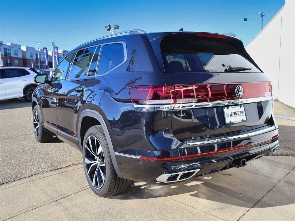 New 2026 Black Volkswagen 2.0T SEL Premium R-Line image 3