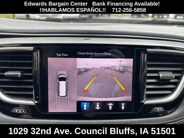 Used 2020 White Chrysler Limited image 22