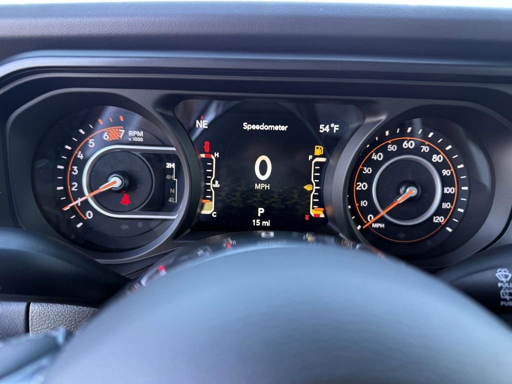 2025 Jeep Wrangler 4-Door Sahara - Photo 14