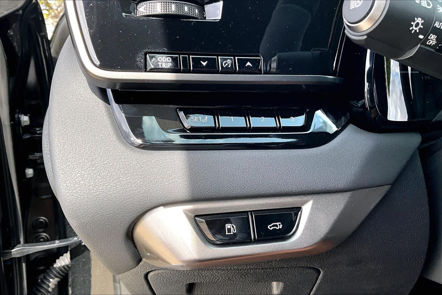 Used 2026 Caviar Lexus Premium+ image 32