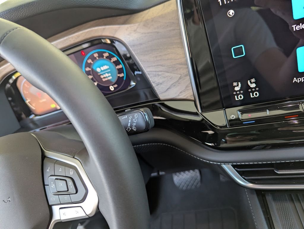 2026 Volkswagen Atlas SE w/Tech - Photo 23