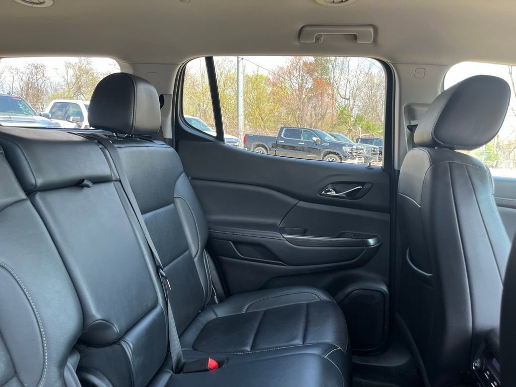 Used 2023 Ebony Twilight Metallic GMC SLT image 40