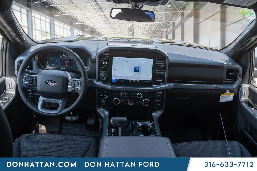 New 2026 Agate Black Metallic Ford XLT image 4