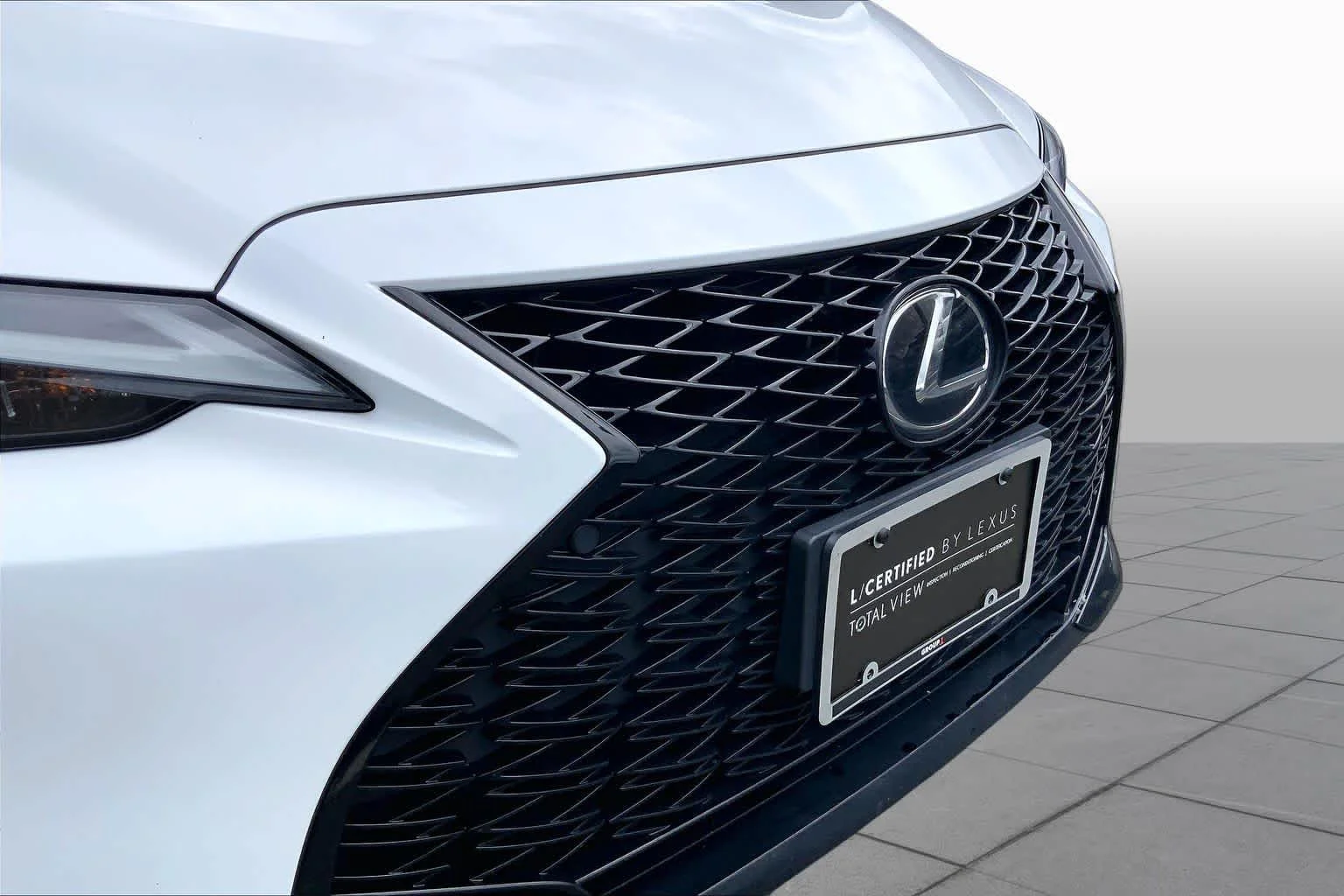 Certified Used 2023 ULTRA WHITE Lexus F SPORT image 30