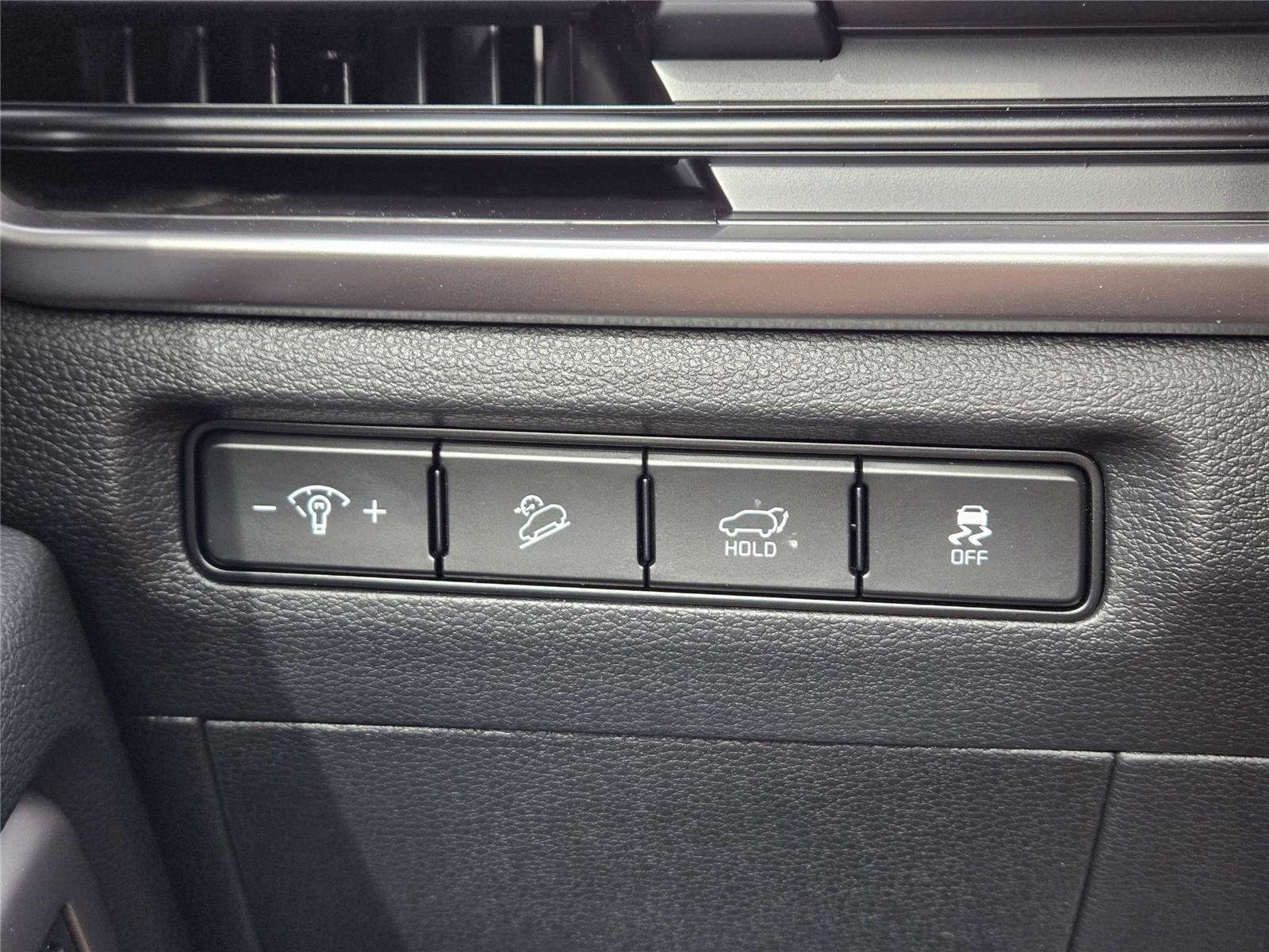 New 2025 Dark Moss Kia S image 24