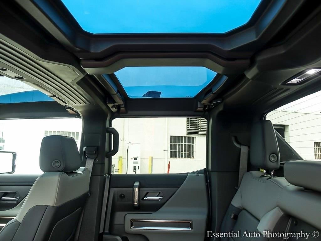 2025 GMC HUMMER EV PICKUP - Image 11