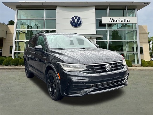 2024 Volkswagen Tiguan SE R-LINE BLACK