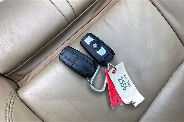 Used 2013 Black BMW Base image 12