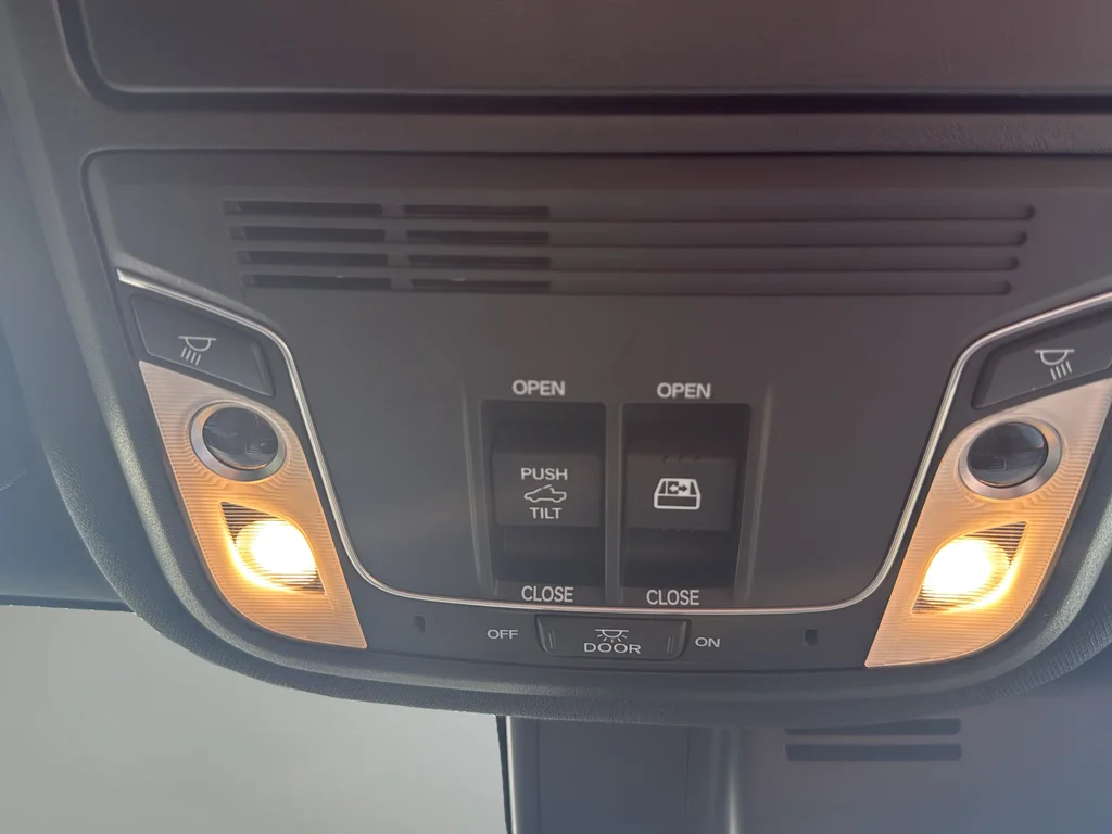 Used 2024  Honda Black Edition image 32