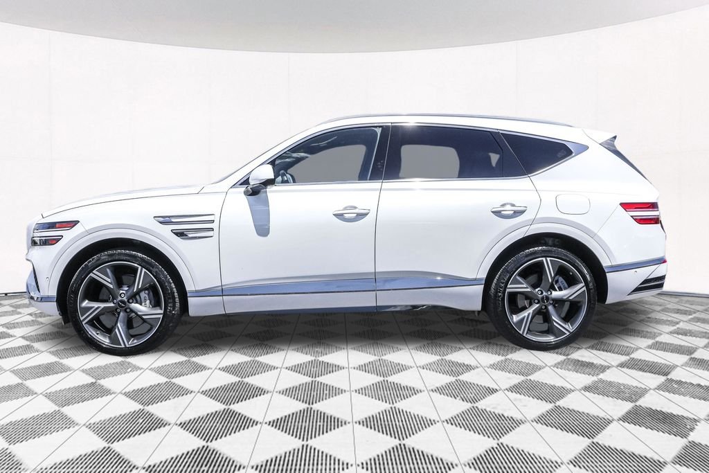 Used 2025 White Genesis 3.5T Prestige image 22