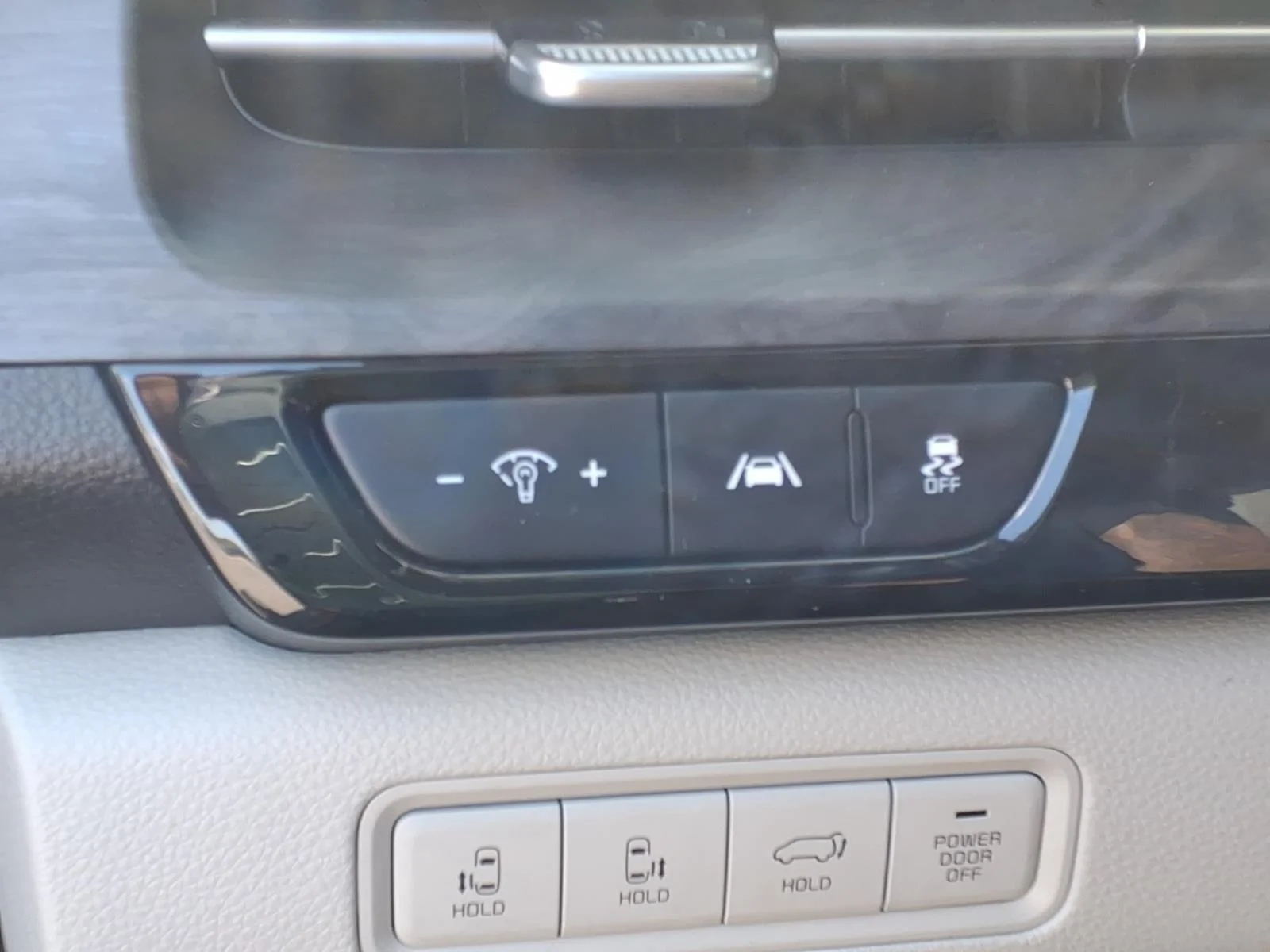 Used 2024 Flare Red Kia SX image 9