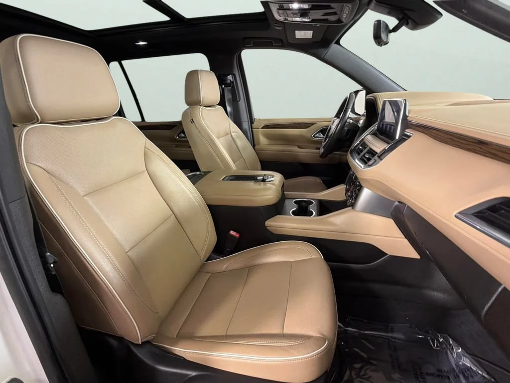 Used 2021 IRIDESCENT PEARL TRICOAT Chevrolet Premier image 38