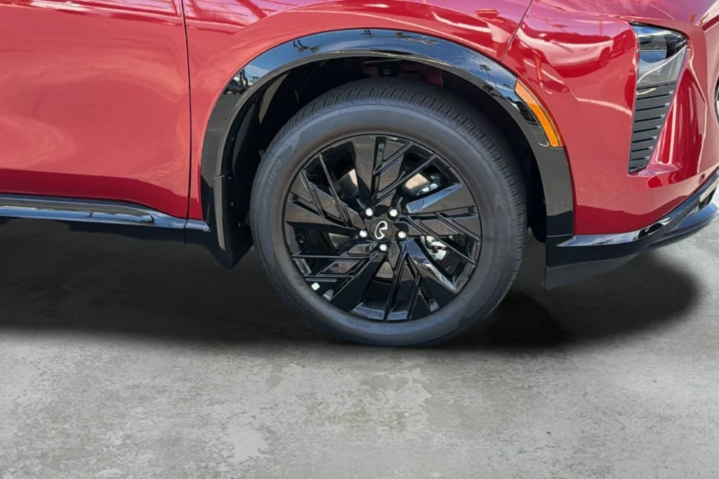 New 2027 2T SUN RED INFINITI Sport AWD image 9