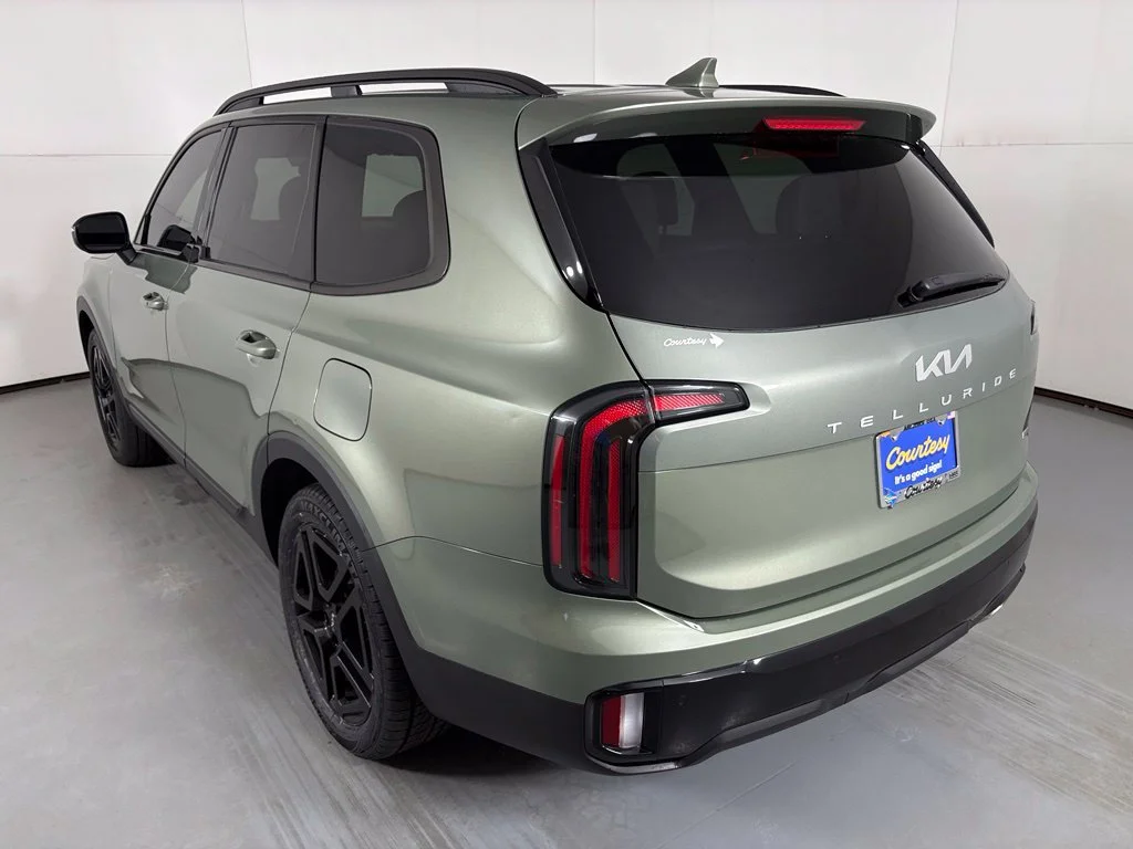 Used 2024 Green Kia EX X-Line image 6