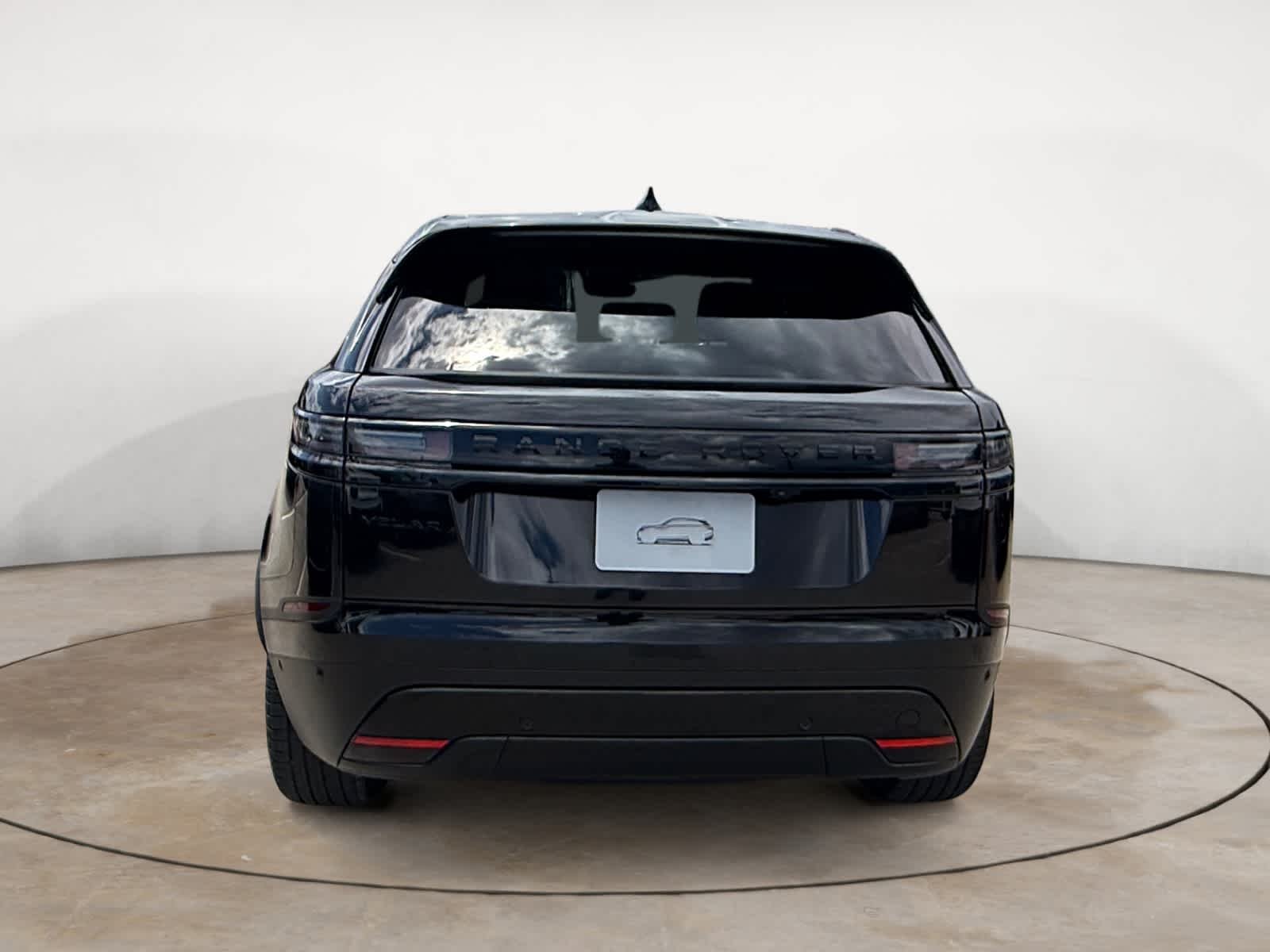 New 2026 Santorini Black Land Rover S image 4