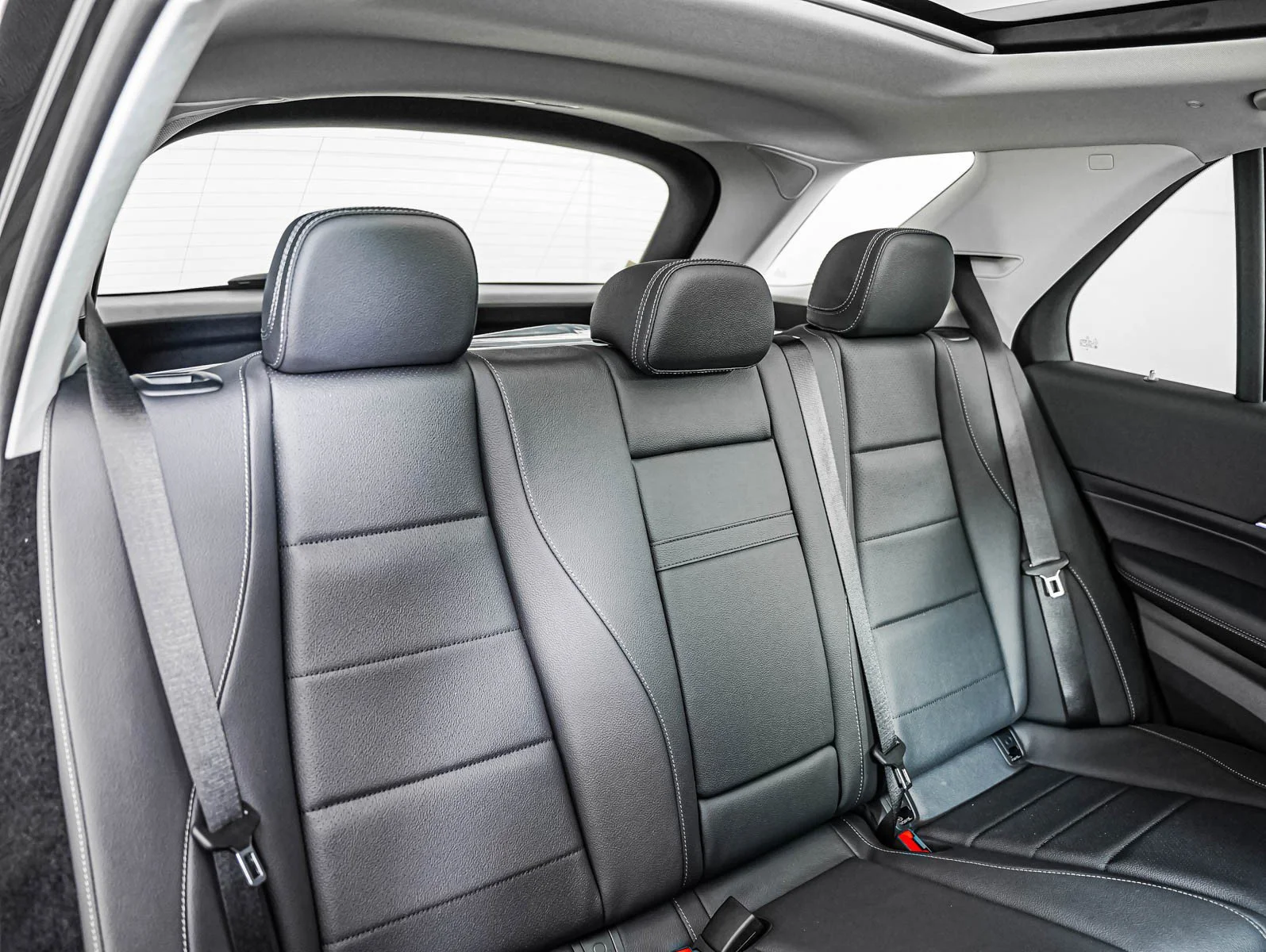 New 2026 Black Mercedes-Benz 450 4MATIC® image 10