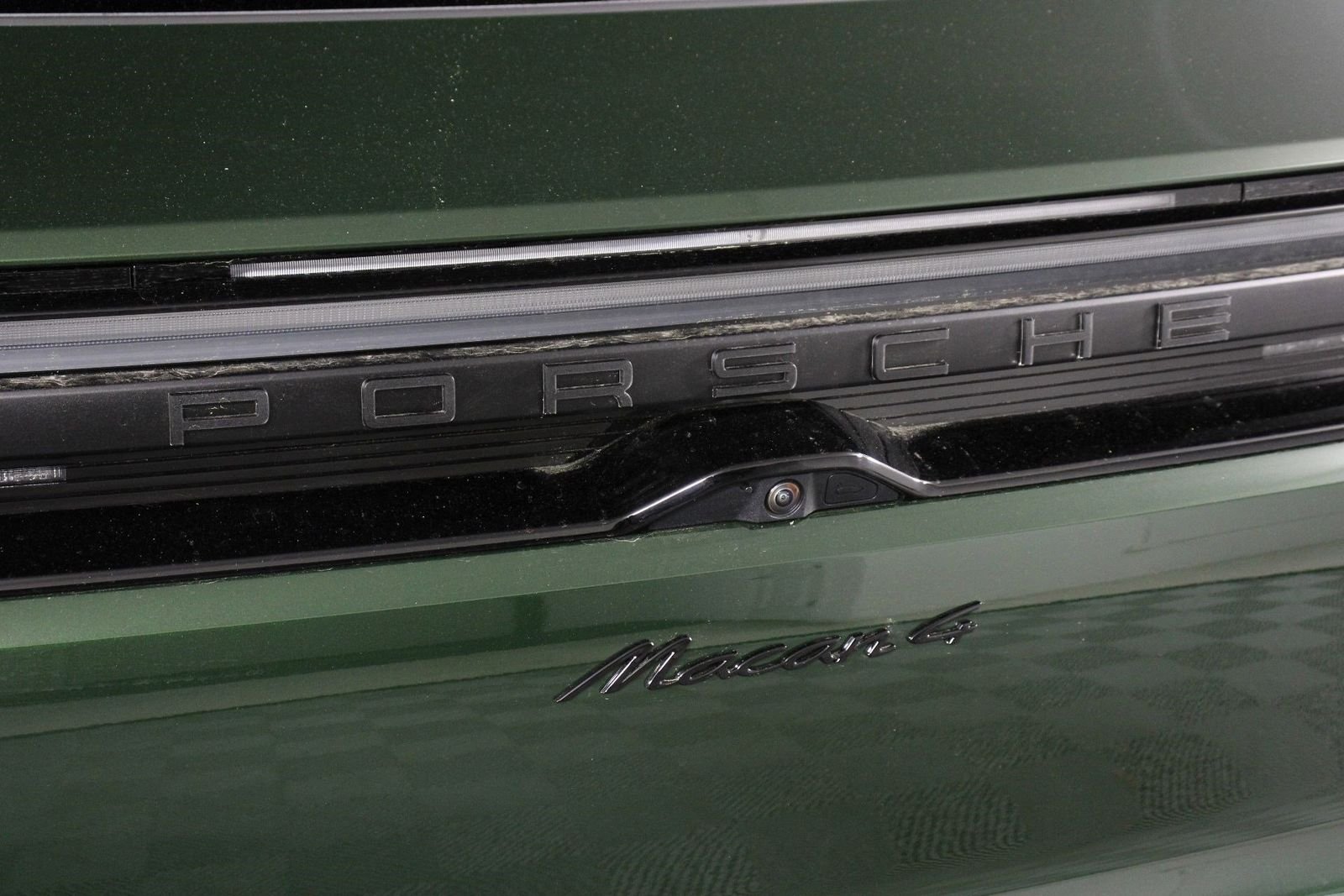 New 2026 Oak Green Metallic Neo Porsche 4 image 22