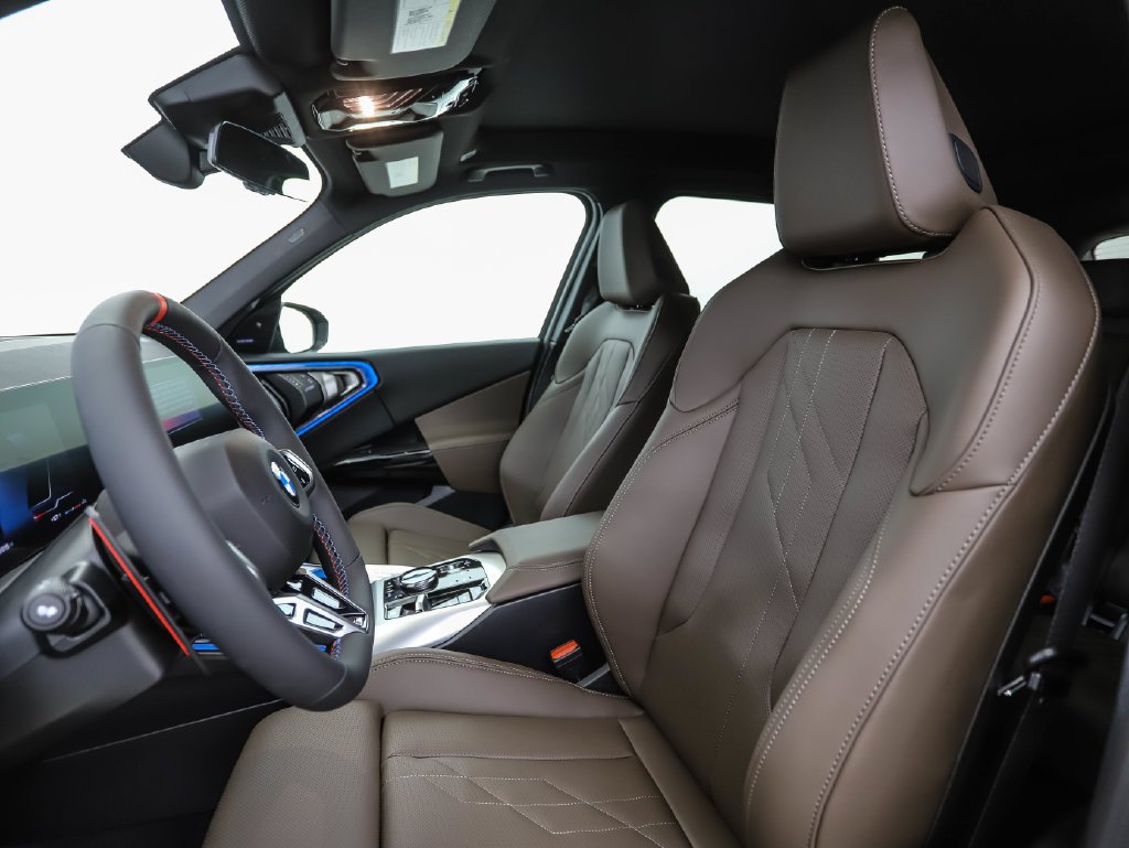 New 2026 Black Sapphire Metallic BMW M50 xDrive image 11