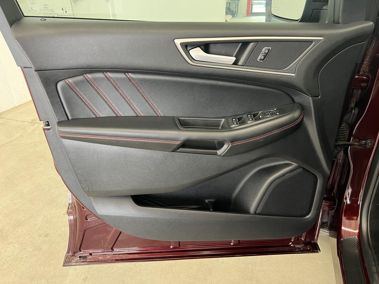 2021 Ford Edge ST-Line - Photo 11