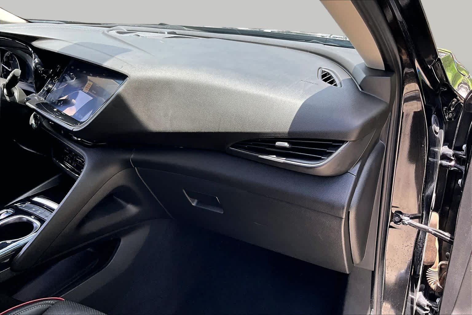 Used 2022 Ebony Twilight Metallic Buick Essence image 17