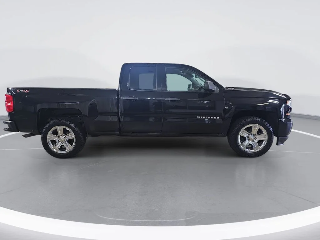 Used 2017 Black Chevrolet Custom image 2