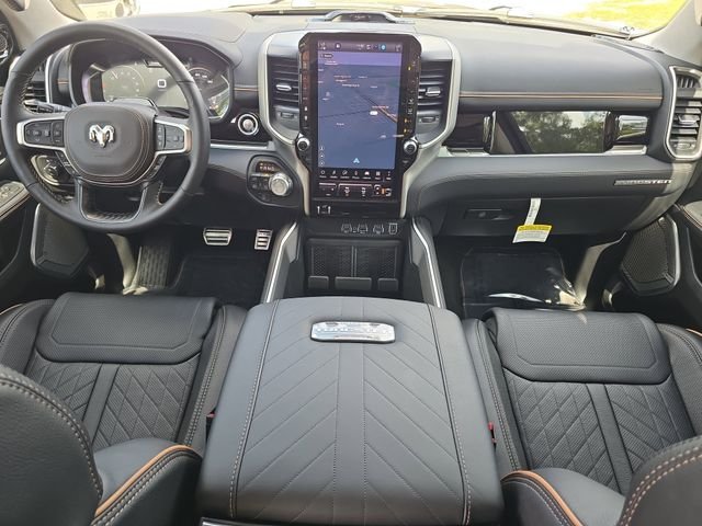 New 2026 Diamond Black Crystal Pearl-Coat Exterior Paint RAM Tungsten image 9