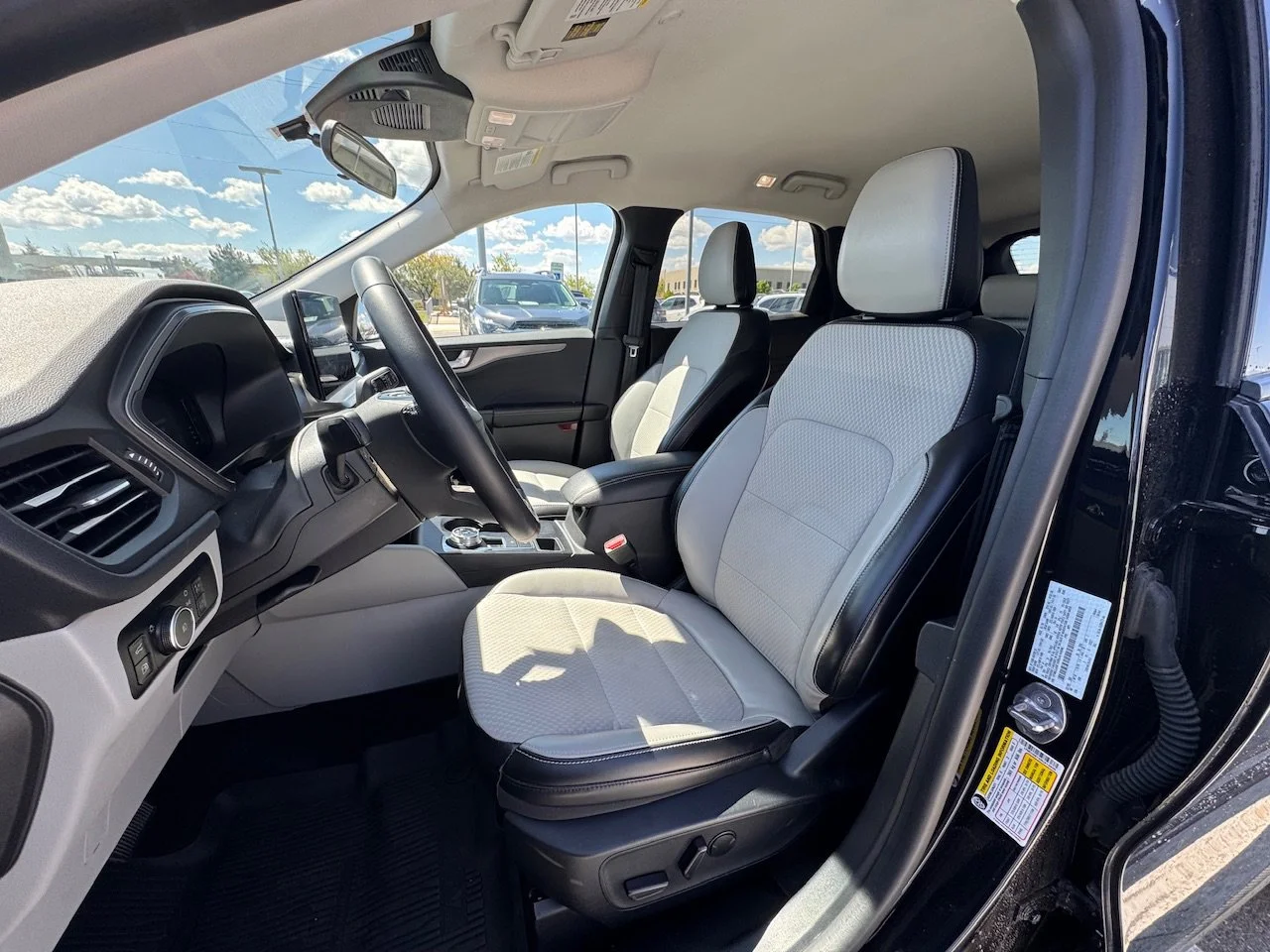 2024 Ford Escape PHEV - Photo 12
