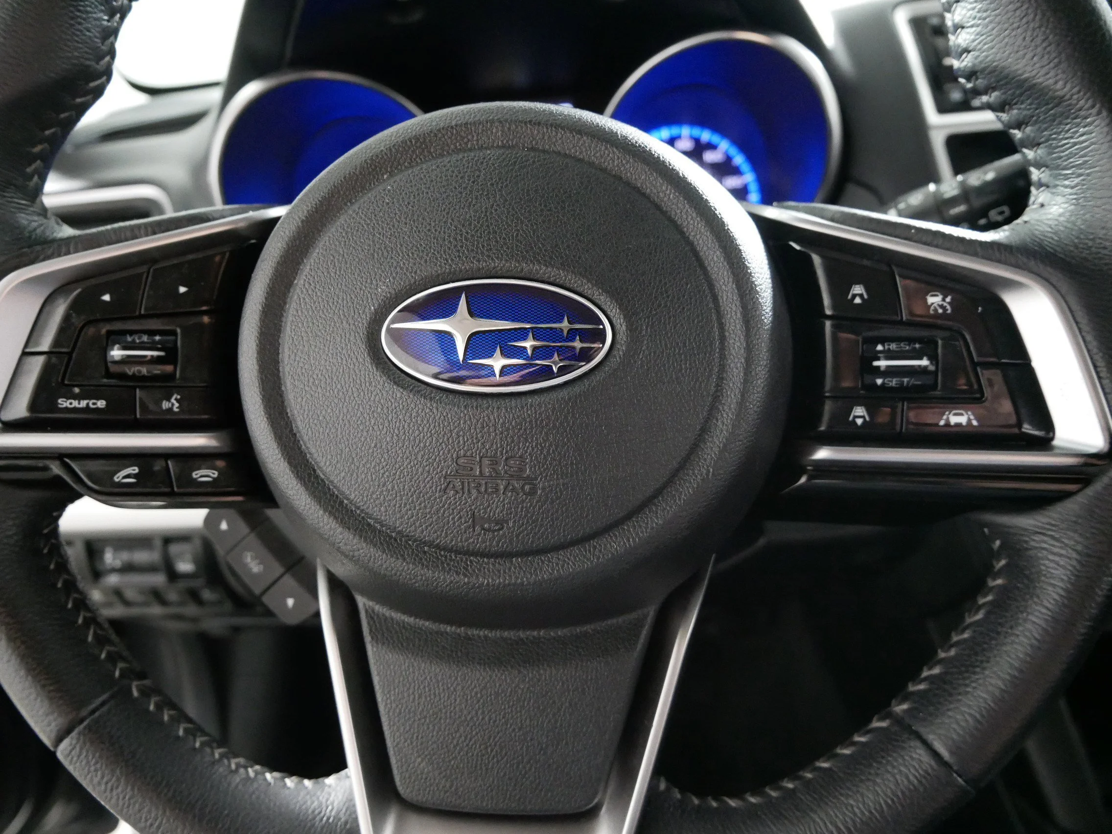 Used 2019 Magnetite Gray Metallic Subaru Limited image 25