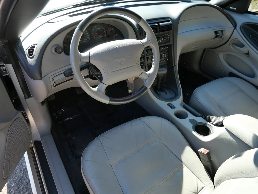 Used 2004  Ford V6 image 3