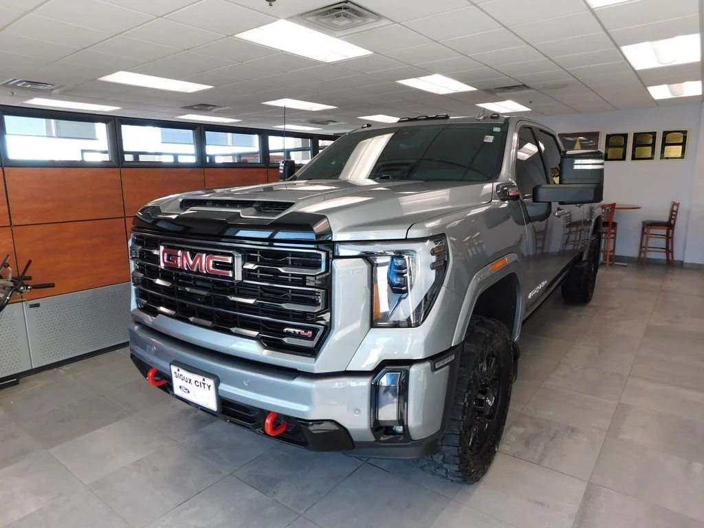 2024 GMC Sierra 4WD Crew Cab Standard Box AT4's photo