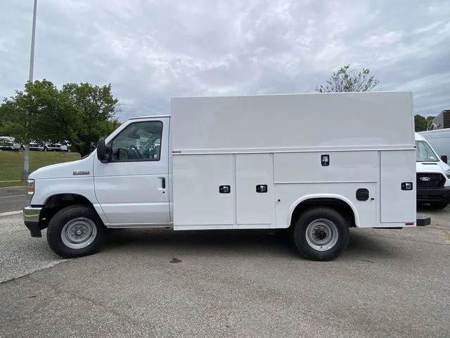 New 2026 White Ford Base image 6