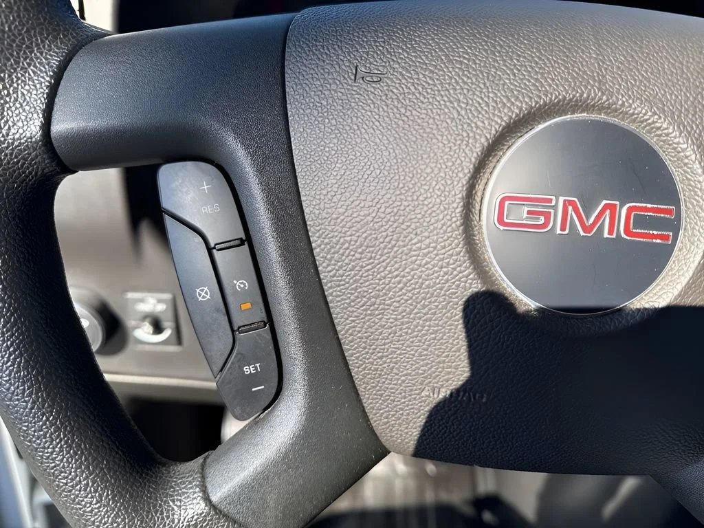 Used 2023 Summit White GMC Work Van image 17