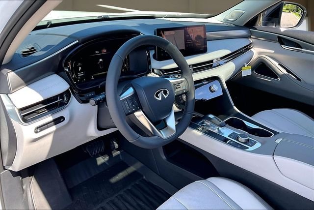 New 2027 RADIANT WHITE INFINITI LUXE image 14