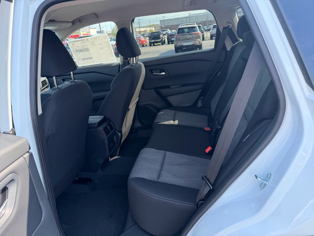 New 2026 Everest White Pearl TriCoat Nissan SV image 6