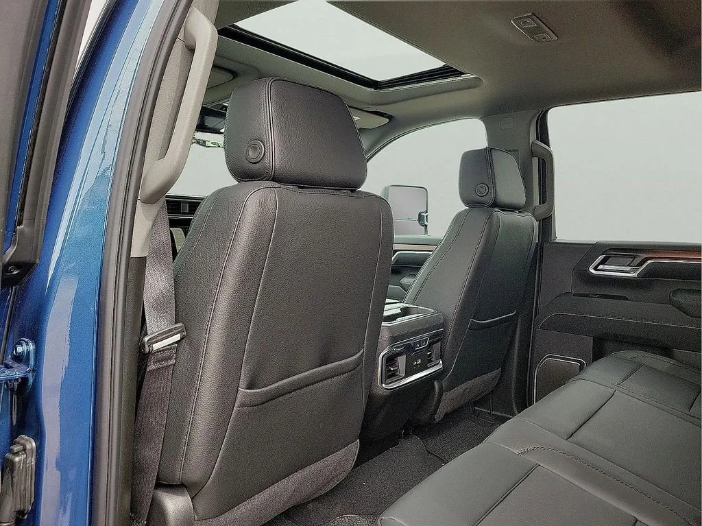 2026 GMC Sierra 2500HD Denali - Photo 12