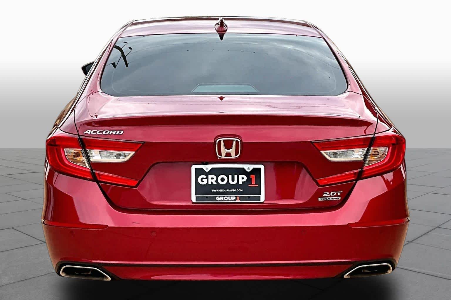 Used 2021 Radiant Red Metallic Honda Touring image 5