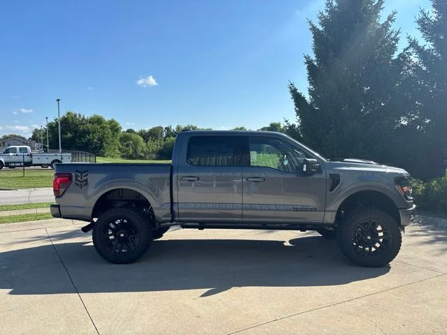 New 2026 Carbonized Gray Metallic Ford XLT image 5