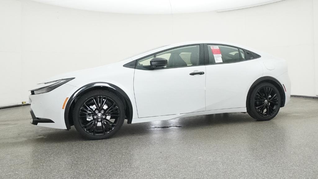 New 2026 Wind Chill Pearl Toyota Nightshade Edition image 40